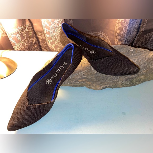 Rothy's - The Point, black, size 8.5 - Picture 1 of 7